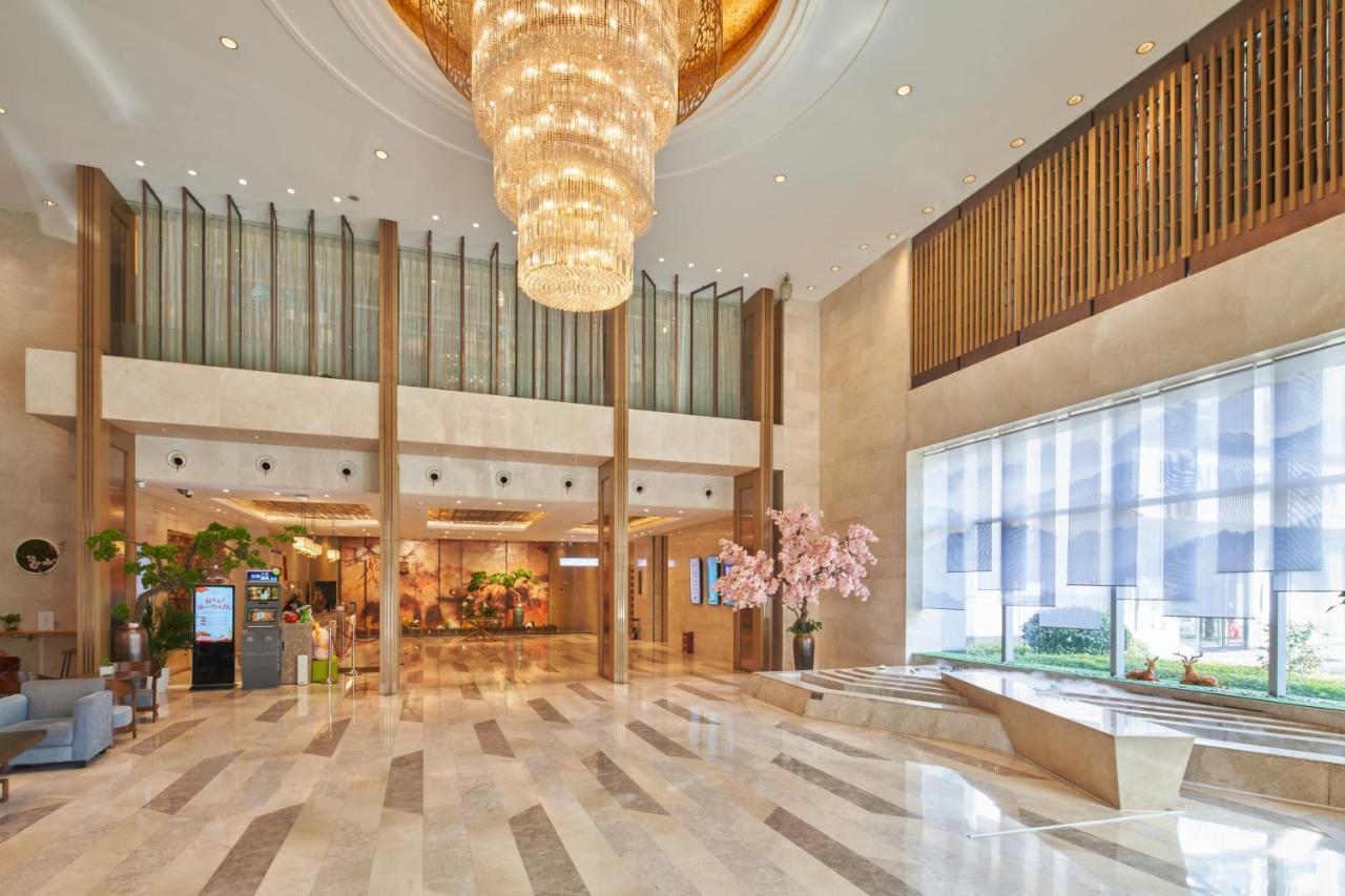 Yueyang Grand Skylight Hotel Exteriör bild