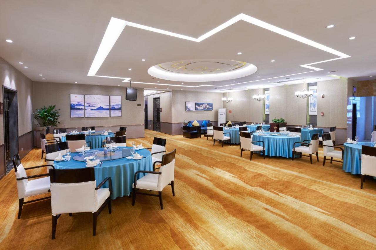 Yueyang Grand Skylight Hotel Exteriör bild
