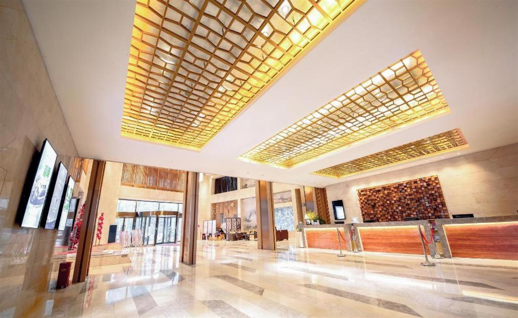 Yueyang Grand Skylight Hotel Exteriör bild